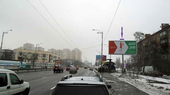 Фото рекламной плоскости по адресу ул.Гагарина,18-20 наравление на ст.м.Черниговская