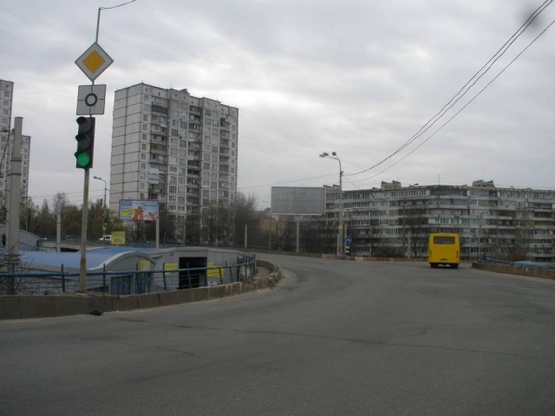 Фото рекламной плоскости по адресу Леся Курбаса проспект (50-лет Октября) / Картвелишвили ул.