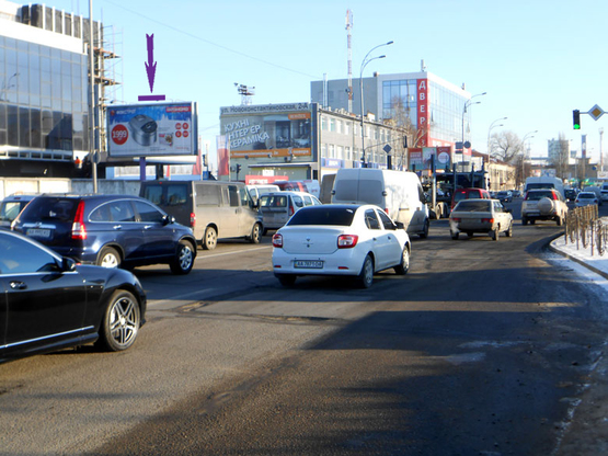 Фото рекламної площини за адресою вул. Новокостянтинівська, 4 у напрямку центру 56 лам
