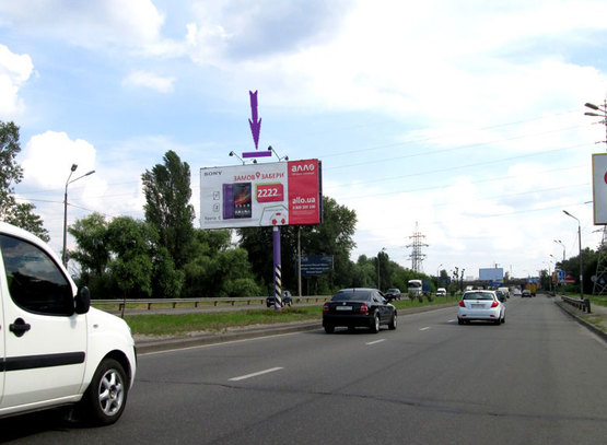 Фото рекламной плоскости по адресу вул. Богатирська у напрямку Петрівки (АЗС "Кло")