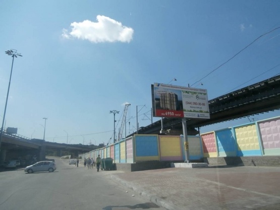 Фото рекламної площини за адресою Надднепрянское шоссе,М"Выдубичи"