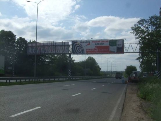 Фото рекламной плоскости по адресу Хмельницкая трасса (перед знаком Винница) выезд левая