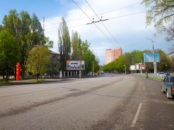 Фото рекламной плоскости по адресу пр-т. Гагаріна – вул. Сірко, призма/пр. Гагарина – ул. Сирко, призма