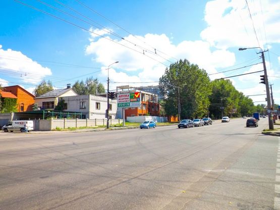 Фото рекламної площини за адресою Запорізьке шосе - вул. Генерала Пушкіна, призма/Запорожское шоссе - ул. Генерала Пушкина, призма, ТЦ Дафи, МакДональдс