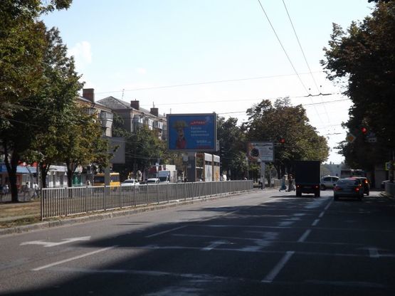 Фото рекламної площини за адресою вул. Робоча 160, ріг вул. Каверіна (на розділювачі)/ул. Рабочая 160, угол ул. Каверина (на разделителе)бэклайт 3.14х2.28