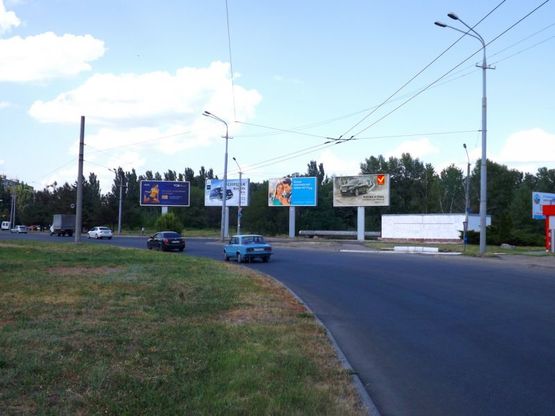 Фото рекламной плоскости по адресу вул. Наб. Перемоги, коло, бек-лайт 8х4/ул. Наб. Победы, круг, бэк-лайт 8х4