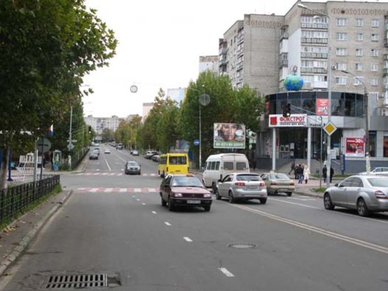 Фото рекламной плоскости по адресу перекрёсток пр.Мира, ул.1Мая, №44-А1