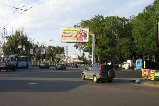 Фото рекламної площини за адресою Среднефонтанская - Пироговская (Призма)