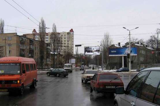 Фото рекламной плоскости по адресу 2 ст. Б. Фонтана - пр-кт Гагарина (Призма)