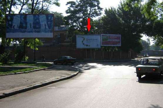 Фото рекламной плоскости по адресу Старосенная пл. (возле завода) (Призма)