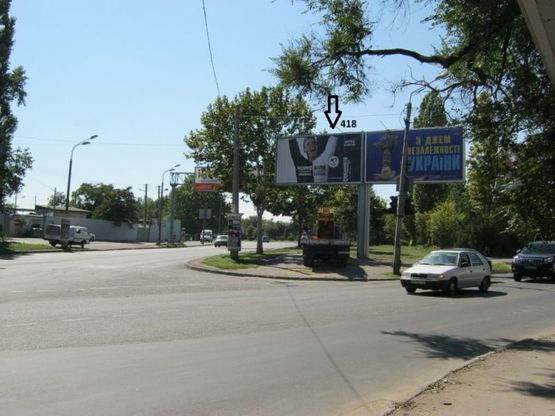 Фото рекламної площини за адресою ул. Краснова - ул. Артиллерийская (Артиллерийский парк) (Призма левая)