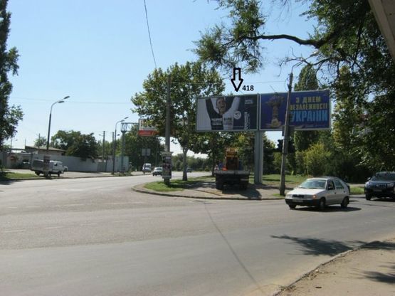 Фото рекламної площини за адресою ул. Краснова - ул. Артиллерийская (Артиллерийский парк) (Призма левая)