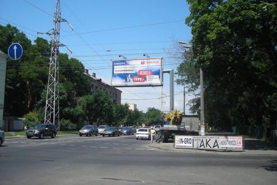 Фото рекламної площини за адресою ул. Краснова - Адмиральский проспект (возле школы) (Призма)