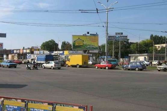 Фото рекламної площини за адресою пр-т М. Жукова - 25 Чапаевской Дивизии (из города) (Призма)