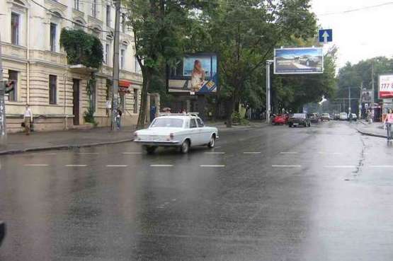 Фото рекламної площини за адресою ул.Канатная,81 (Призма)