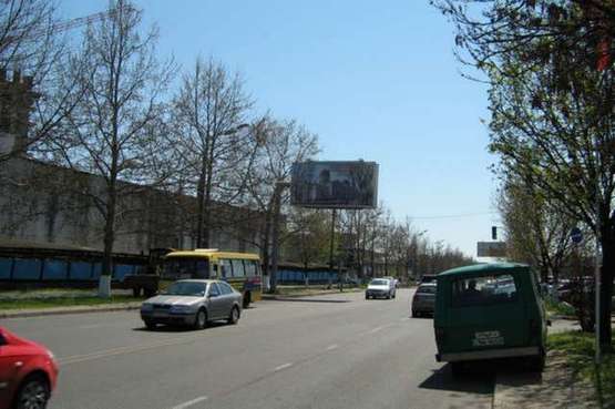 Фото рекламной плоскости по адресу ул. Краснова, 3-Б/2 (Призма)