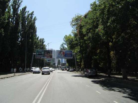 Фото рекламной плоскости по адресу ул. Краснова, 14 (з міста права Призма)