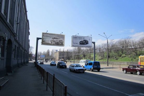 Фото рекламної площини за адресою ул. Водопроводная - пер. Высокий (из города левый призма)