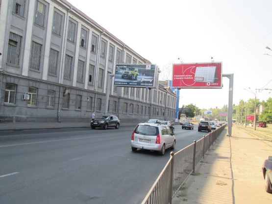 Фото рекламной плоскости по адресу ул. Водопроводная - пер. Высокий (из города правый призма)