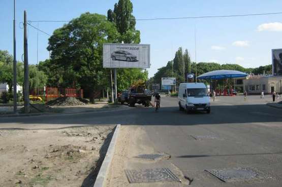 Фото рекламної площини за адресою ул. Щорса - ул. Гастелло (правый) (Призма)