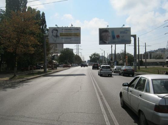 Фото рекламной плоскости по адресу 5 ст. Люстдорфской дор. - ул. Китобойная 110 (из города левый призма)