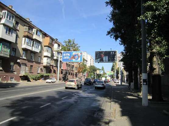 Фото рекламной плоскости по адресу ул. Среднефонтанская, 63 (напротив) (в місто ліва Призма)