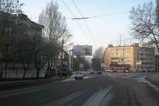 Фото рекламної площини за адресою 2 ст. Б. Фонтана - пр-кт Гагарина (Призма)