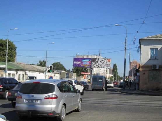 Фото рекламної площини за адресою ул. Балковская, 181 (на разд. полосе) - ул. Дальницкая ( к ФОЗЗИ) (Призма)