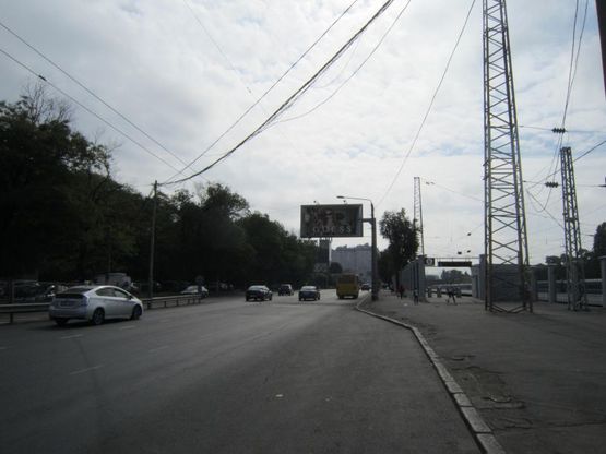 Фото рекламной плоскости по адресу ул. Среднефонтанская (остановка) (Призма)