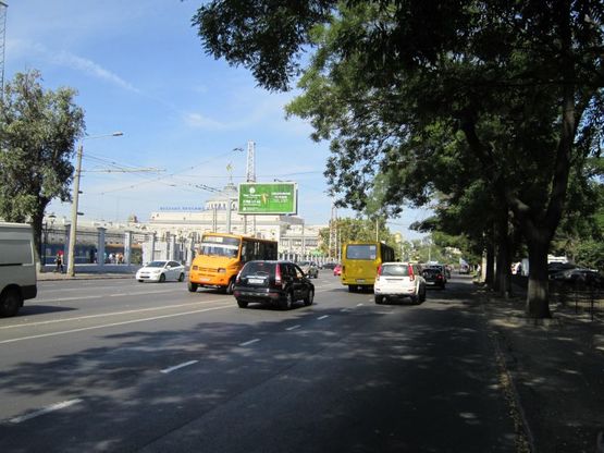 Фото рекламної площини за адресою ул. Среднефонтанская (остановка) (Призма)