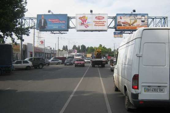 Фото рекламної площини за адресою пр-т М.Жукова (напротив авторынка "Успех") (в місто центральный Призма)