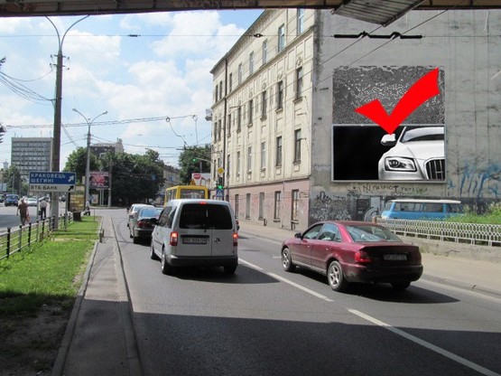 Фото рекламной плоскости по адресу вул.Б.Хмельницького-вул.Кукурудзяна, правий (кільце)