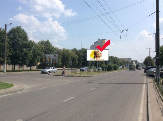 Фото рекламной плоскости по адресу пр.Чорновола 67, ТЦ Інтер сіті, до центру