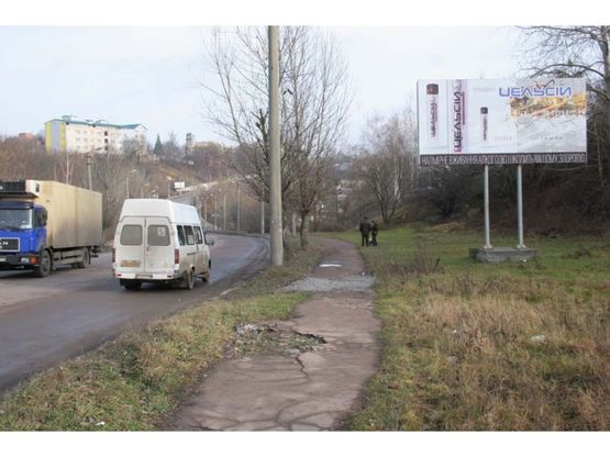 Фото рекламной плоскости по адресу ул. Якира 1