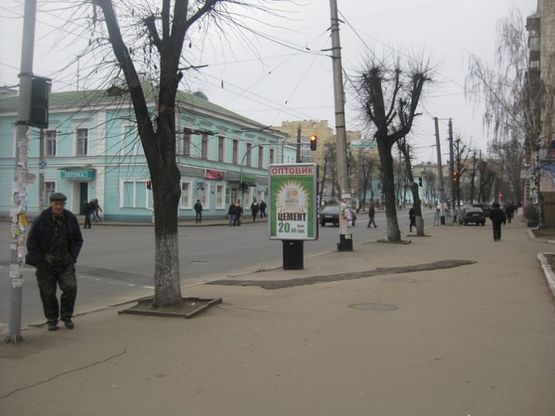 Фото рекламної площини за адресою ул. Бердичевская №1 (кафе Рудь, Педуниверситет)