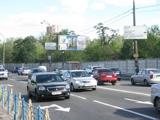 Фото рекламної площини за адресою Харківське шосе, 21 (навпроти)