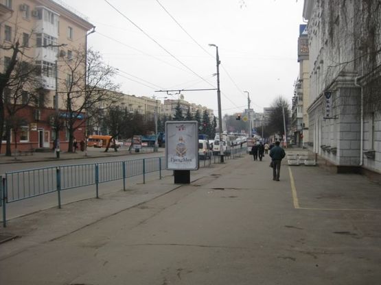 Фото рекламної площини за адресою ул. Победы №2 (Офис ЮРЕКСа, банк Национальный кредит)