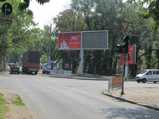 Фото рекламной плоскости по адресу Краснова-Адмиральский (левая)