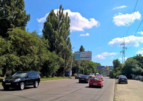 Фото рекламной плоскости по адресу ул. Краснова / ул. Генерала Швыгина, 40