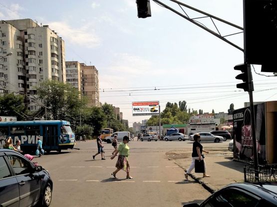 Фото рекламної площини за адресою просп. Бочарова / ул. Добровольского (рынок "Северный")