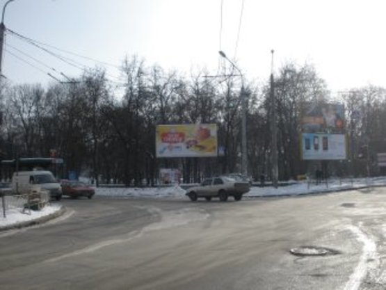 Фото рекламной плоскости по адресу Галицька -Василіянок перехрестя