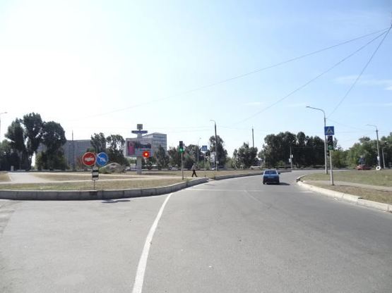 Фото рекламної площини за адресою Набережна-вул.Привокзальна (3-хгр) від вокзалу