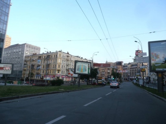 Фото рекламної площини за адресою Бассейная ул. / Эспланадная ул.