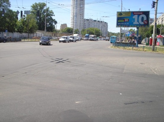 Фото рекламной плоскости по адресу ул.Полярная/ пр-т Маршала Рокосовкого (А) пл. Шевченко (возле ТЦ СИЛЬПО) (призма А2)