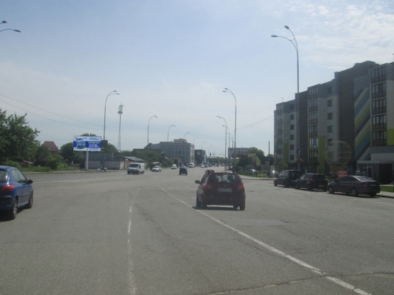 Фото рекламной плоскости по адресу ул.Стеценко-напротив маг. NOVUS/Ашан/Эпицентр/ТРЦ LAVINA