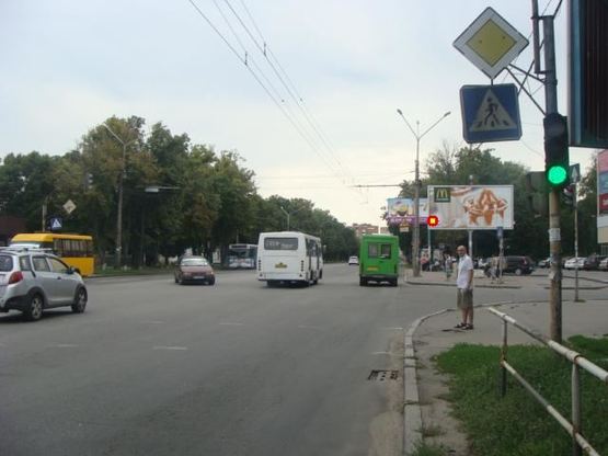 Фото рекламной плоскости по адресу О.Вишни вул. - Європейська вул. (Фрунзе)