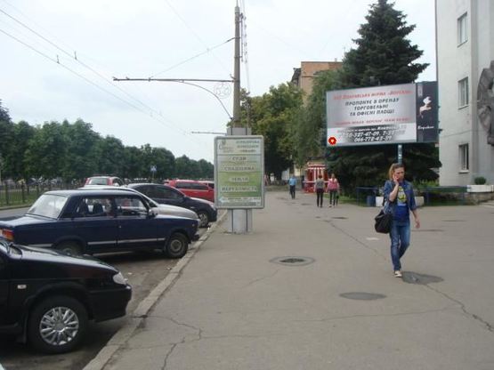 Фото рекламной плоскости по адресу Собрності вул. (Жовтнева),  72