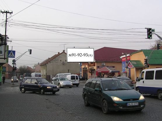 Фото рекламної площини за адресою вул. Садова-Духновича, призма