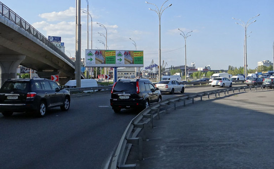 Фото рекламной плоскости по адресу Набережно-Крещатицкая/Гаванский мост-на левый берег (А2) призма правая