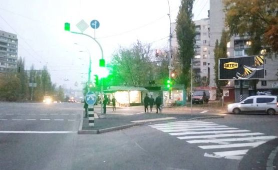 Фото рекламной плоскости по адресу пр-т Науки 17/15 призма/на Демеевскую пл.,ст.М.Лыбидская (А1)